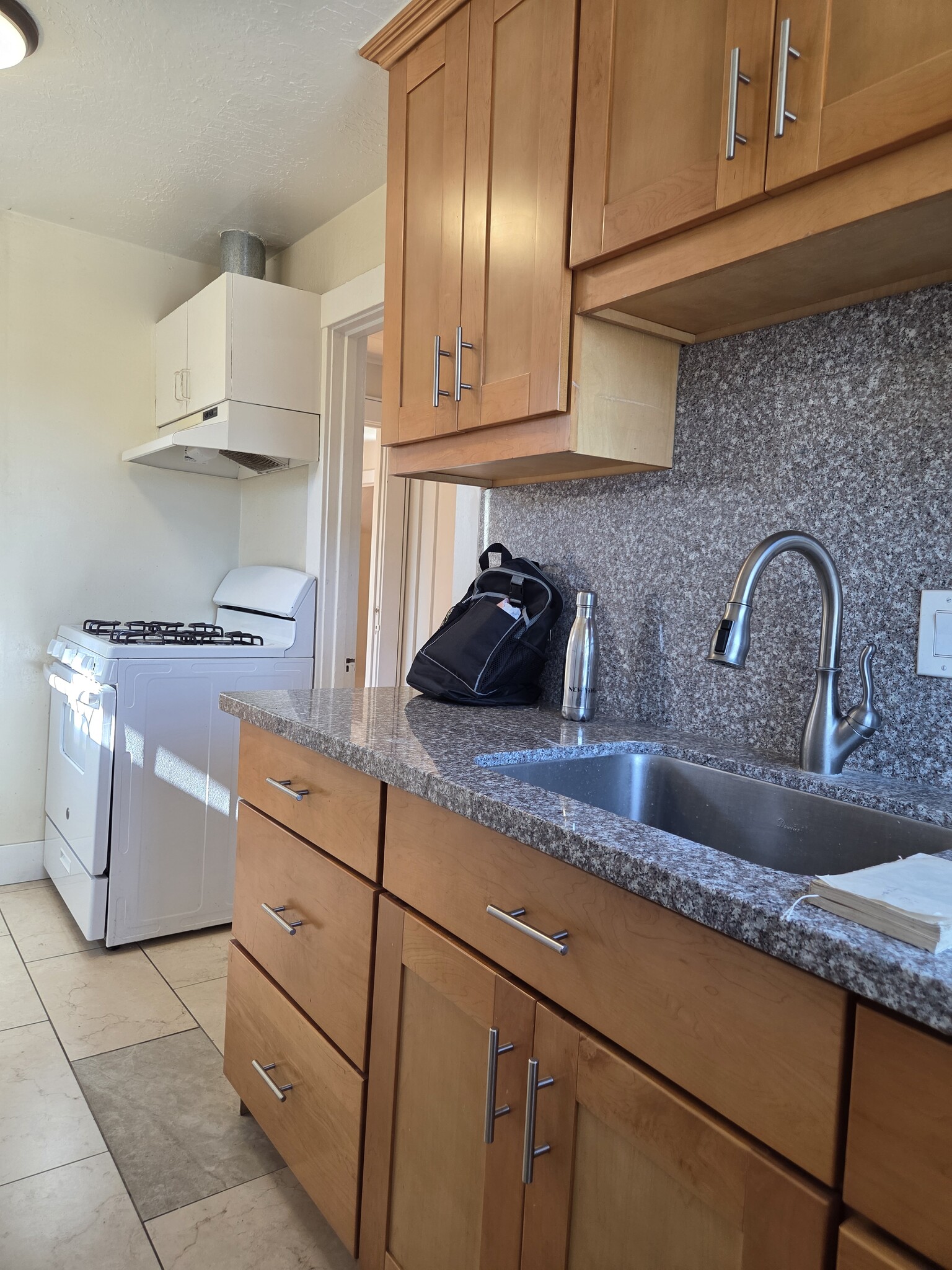 Building Photo - 139 S 22nd St