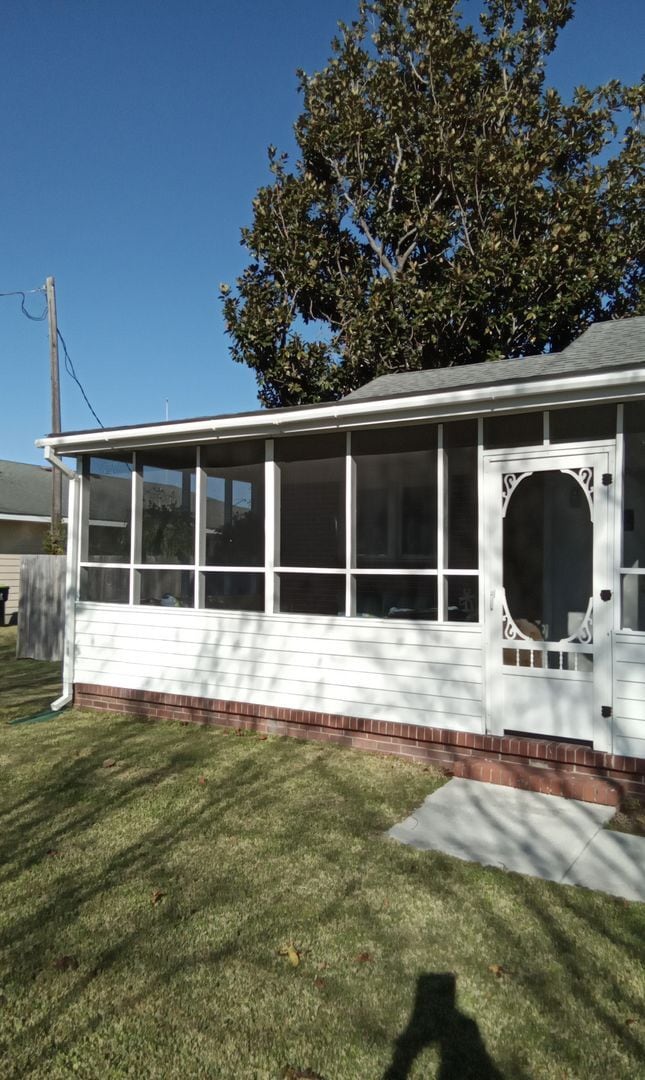 Building Photo - 618 E Sabiston Dr