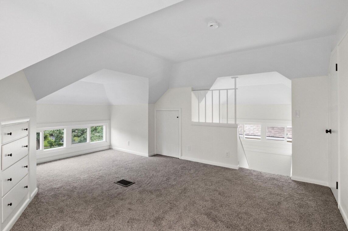 Finished attic - Possible 4th bedroom - 44 Westchester Ave