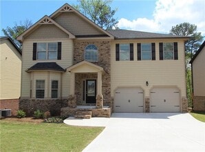 Building Photo - 8004 White Oak Loop