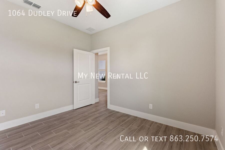 Building Photo - 1064 Dudley Dr