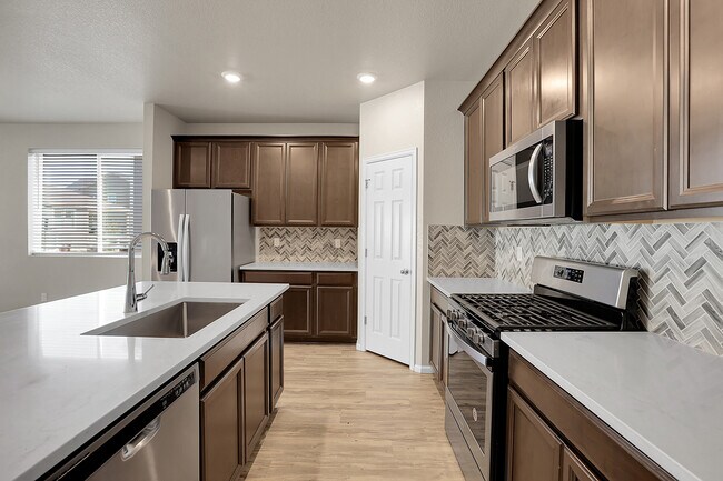 Building Photo - 997 Goldenrod Pkwy