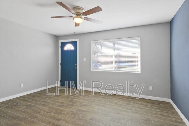 Building Photo - 1747 E Virginia Ave