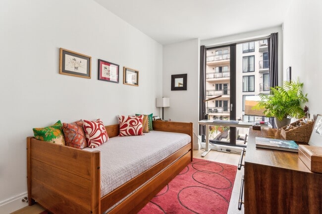 Building Photo - 37-14-37-34 34th St