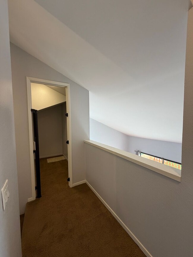 Building Photo - Vandenberg Village Condo