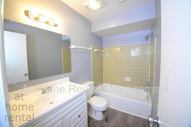 Building Photo - 4716 S Fulton Pl