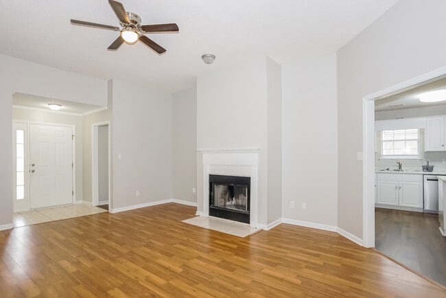 Building Photo - Comfortable 3-Bedroom Retreat in Grovetown