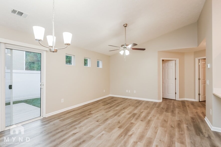 Building Photo - 6155 Smoke Ridge Ln