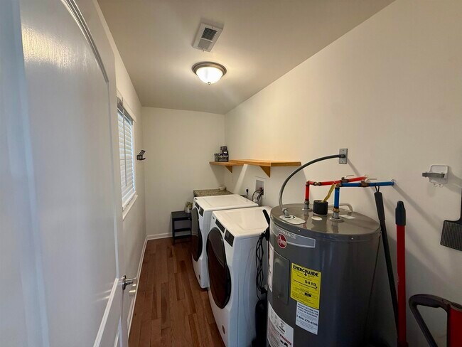 Building Photo - 770 West Virginia Rd