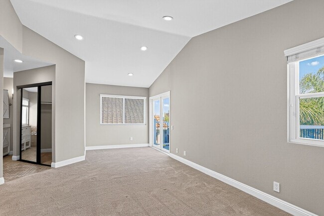 Building Photo - Exceptional Escondido Living — 4 Bed | 3 B...