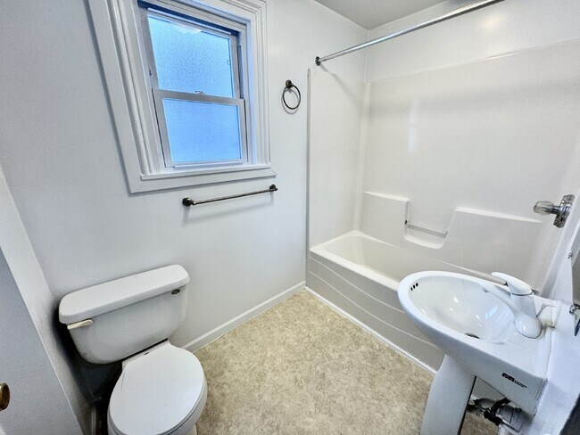 Building Photo - 1 bed 1 bath