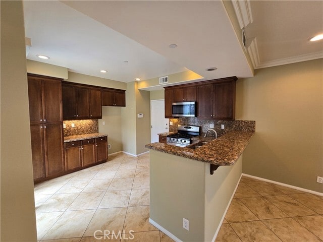 Building Photo - 15247 Cambridge St