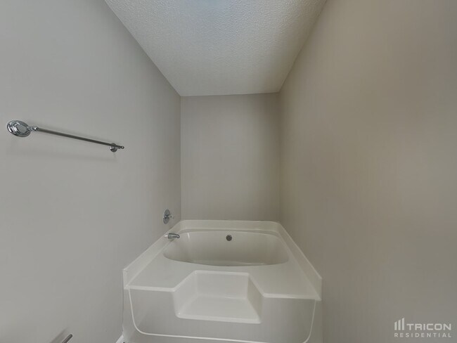 Building Photo - 1217 Capps Hollow Dr