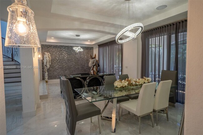 Building Photo - 7875 NW 110th Dr