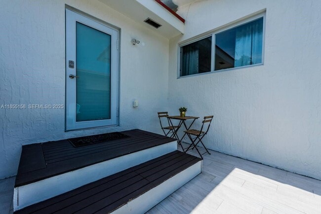 Building Photo - 350 NW 50th St