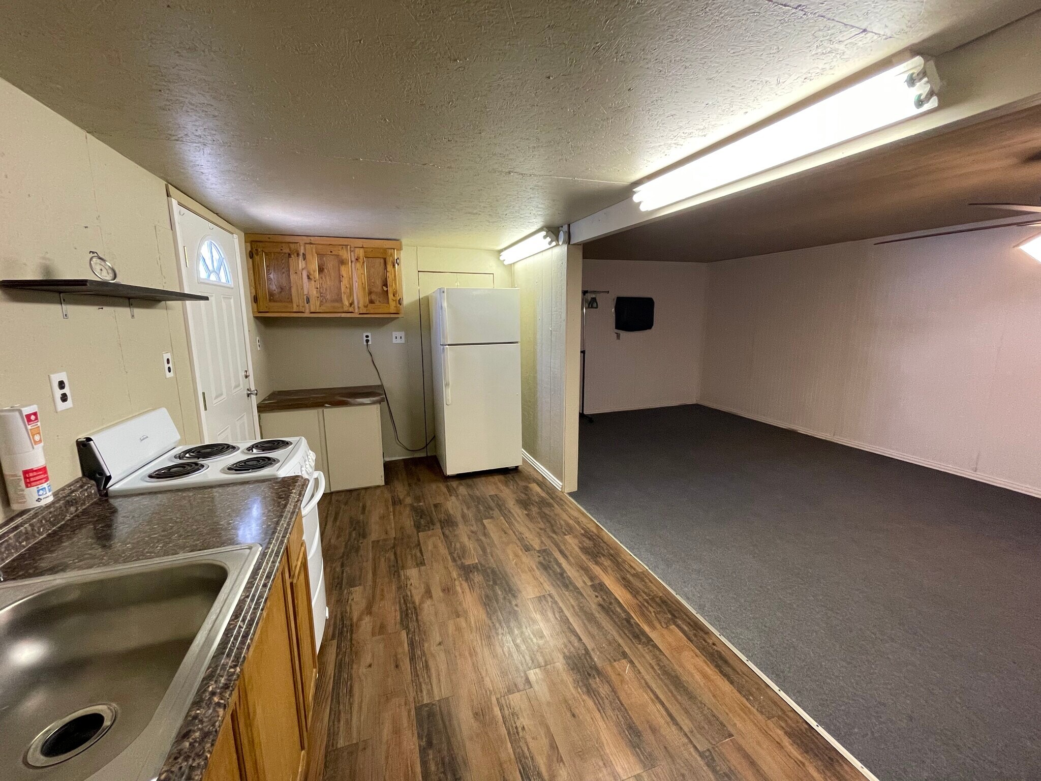 Kitchen - 1421 Webster St