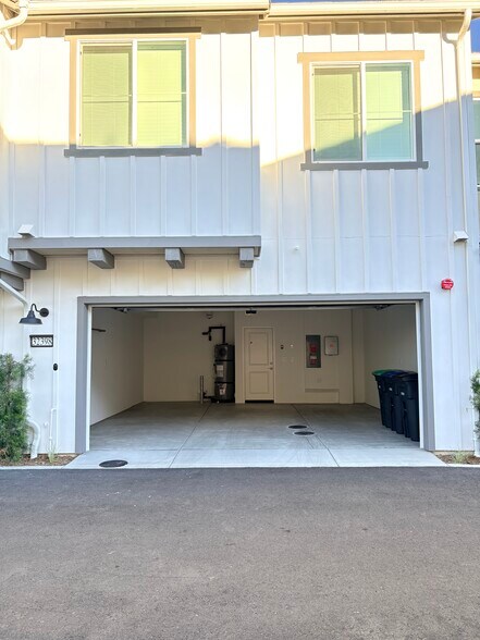 Building Photo - 32398 Brunello Way