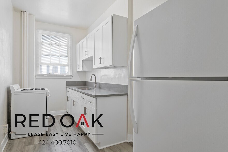 Primary Photo - 2505 W 6th St