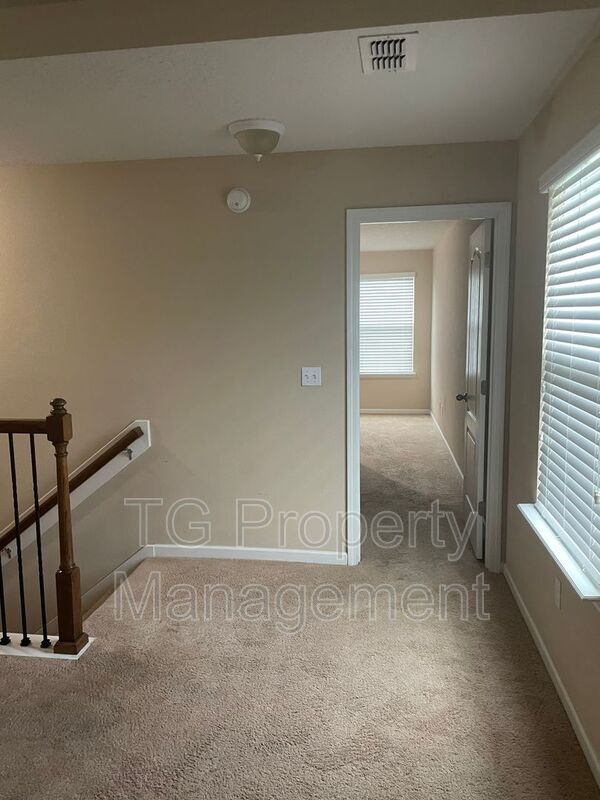 Building Photo - 247 Shetland Dr