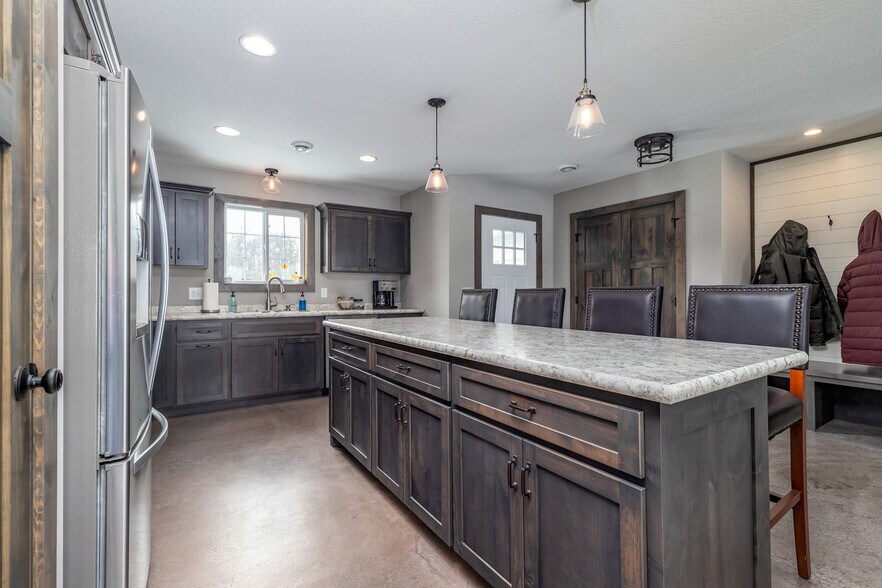 Building Photo - 13150 11th Ave SW