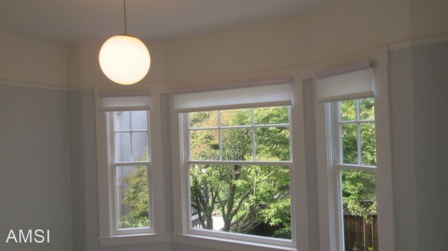 Building Photo - 3 br, 1.5 bath House - 675 Laguna Honda
