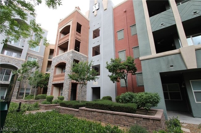 Building Photo - 26 E Serene Ave