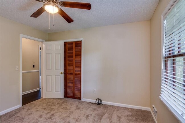 Building Photo - 2139 Groover Rd