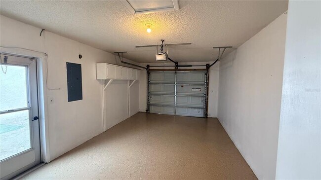 Building Photo - 7846 Royal Hart Dr