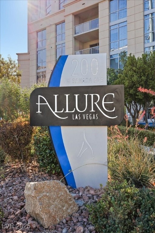 Building Photo - 200 W Sahara Ave