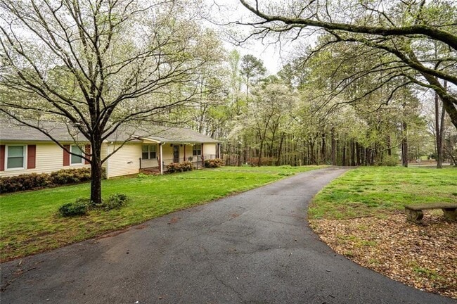 Building Photo - 465 Dobbs Rd