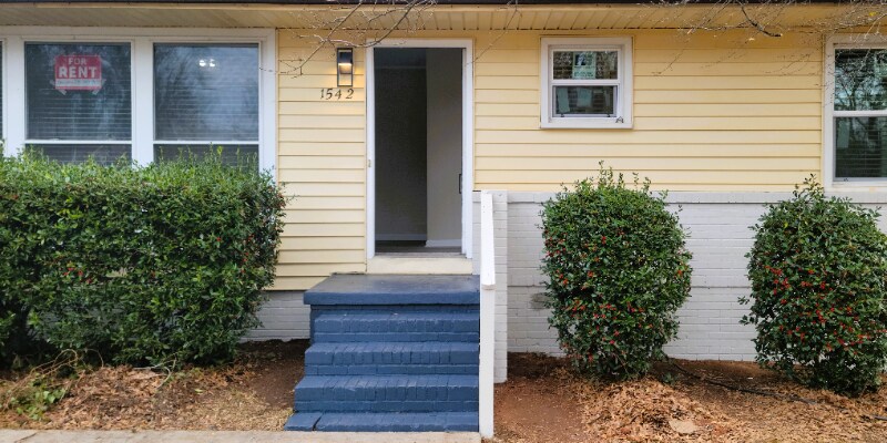 Building Photo - 1542 E Perry St