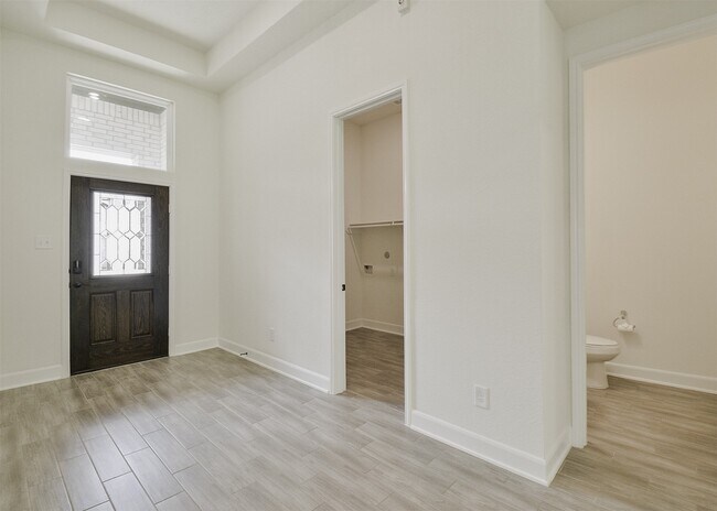 Building Photo - 13207 Westmont Heights Ln