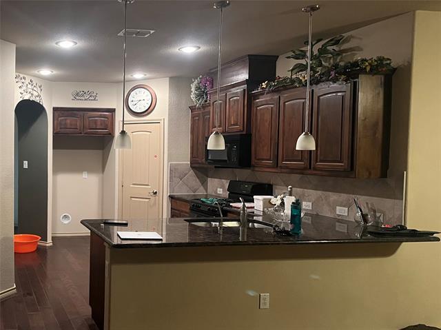 Building Photo - 1933 Velarde Rd