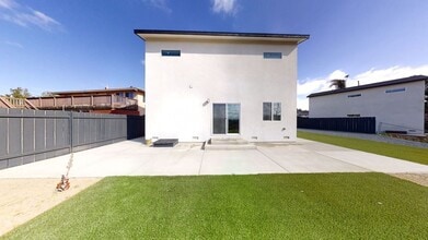 Building Photo - 5266-5268 Tipton St