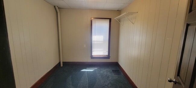 Building Photo - 218 E National St