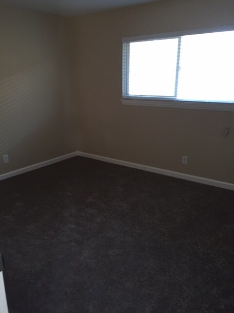 Building Photo - 161 Starr Ave