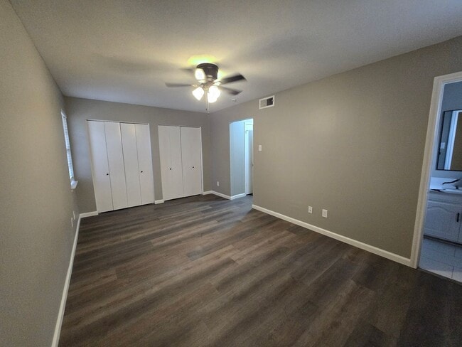 Building Photo - 2012 Ebbtide Ln