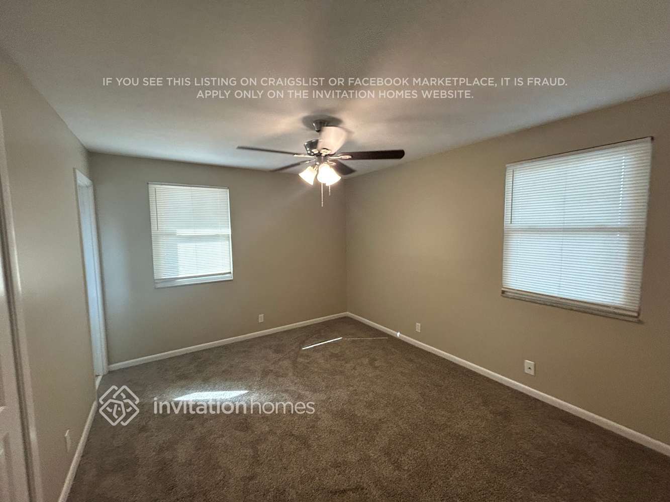 Building Photo - 1705 Village Ct