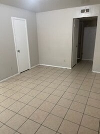 Building Photo - HUD Accepted – Recently updated 2-bedroom