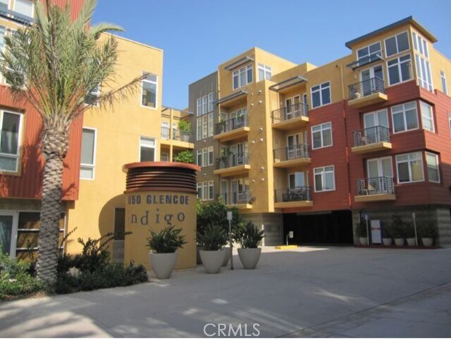 Building Photo - 4050 Glencoe Ave