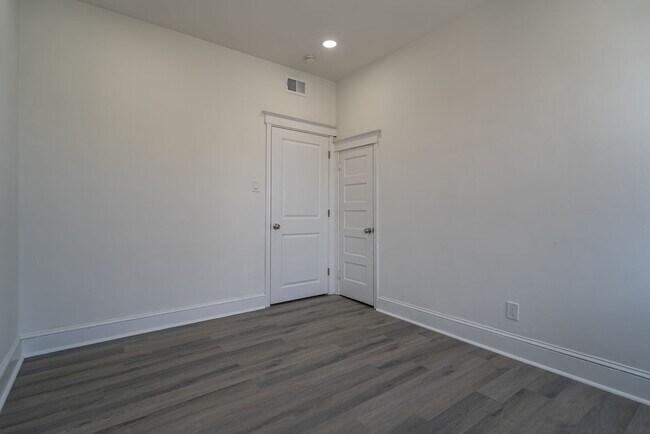 Building Photo - 2410 Wharton St