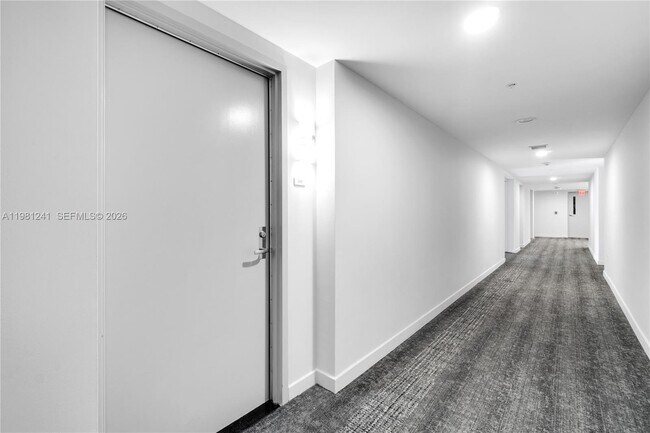 Building Photo - 300 S Biscayne Blvd