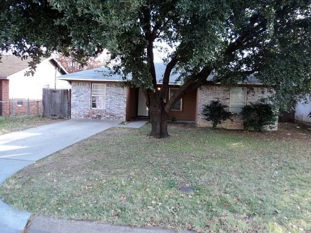 Primary Photo - 913 Baldwin St