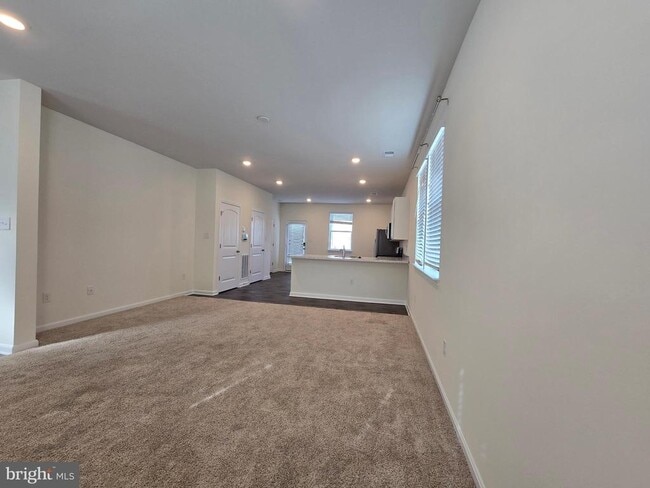 Building Photo - 172 Fellowship Dr