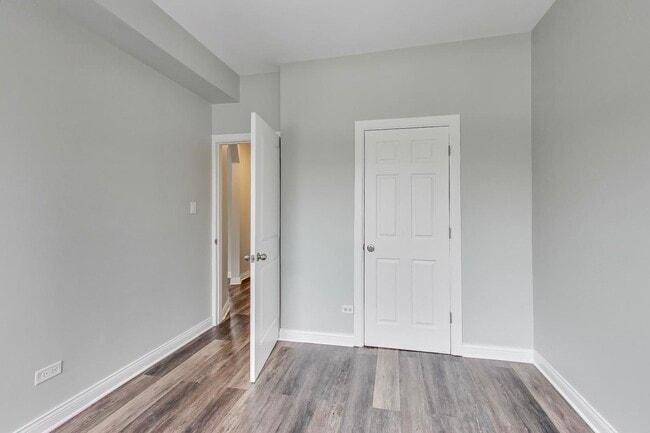 Building Photo - 5938 S Indiana Ave