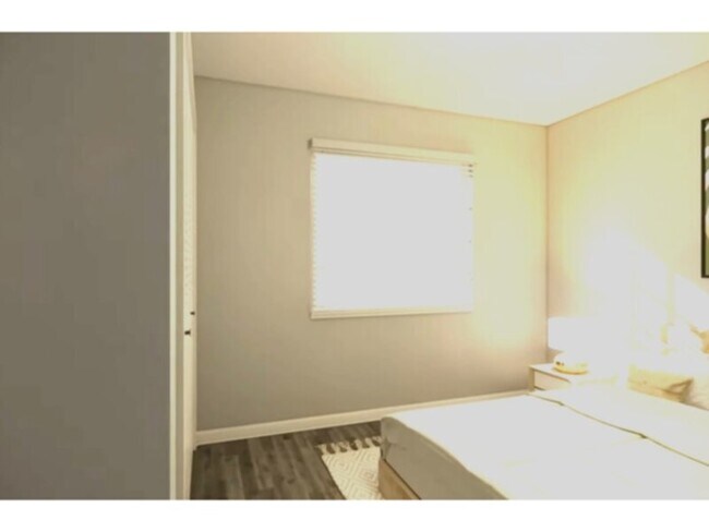 Building Photo - 8120 Spring HIll Dr