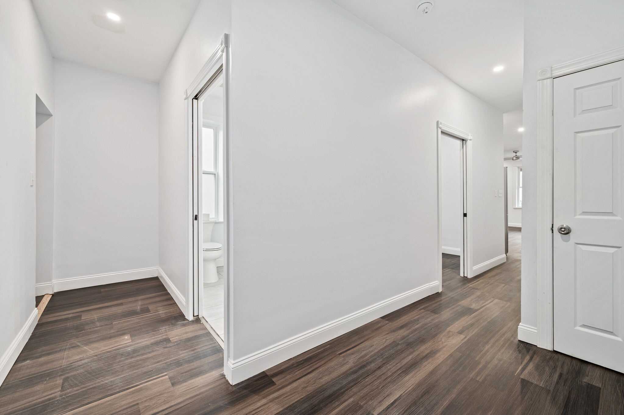 Building Photo - 318 Laurel St