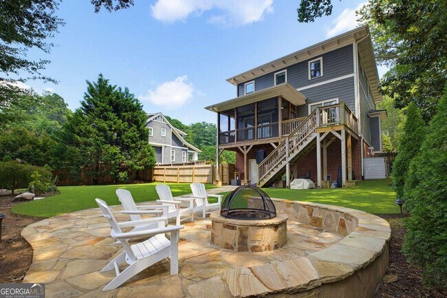 Building Photo - 1452 Woodland Hills Dr NE