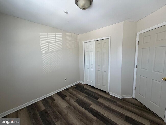 Building Photo - 1746 Countrywood Ct