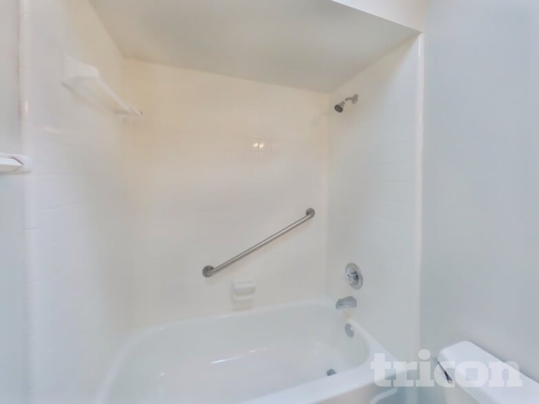 Building Photo - 4750 Deerfoot Ct